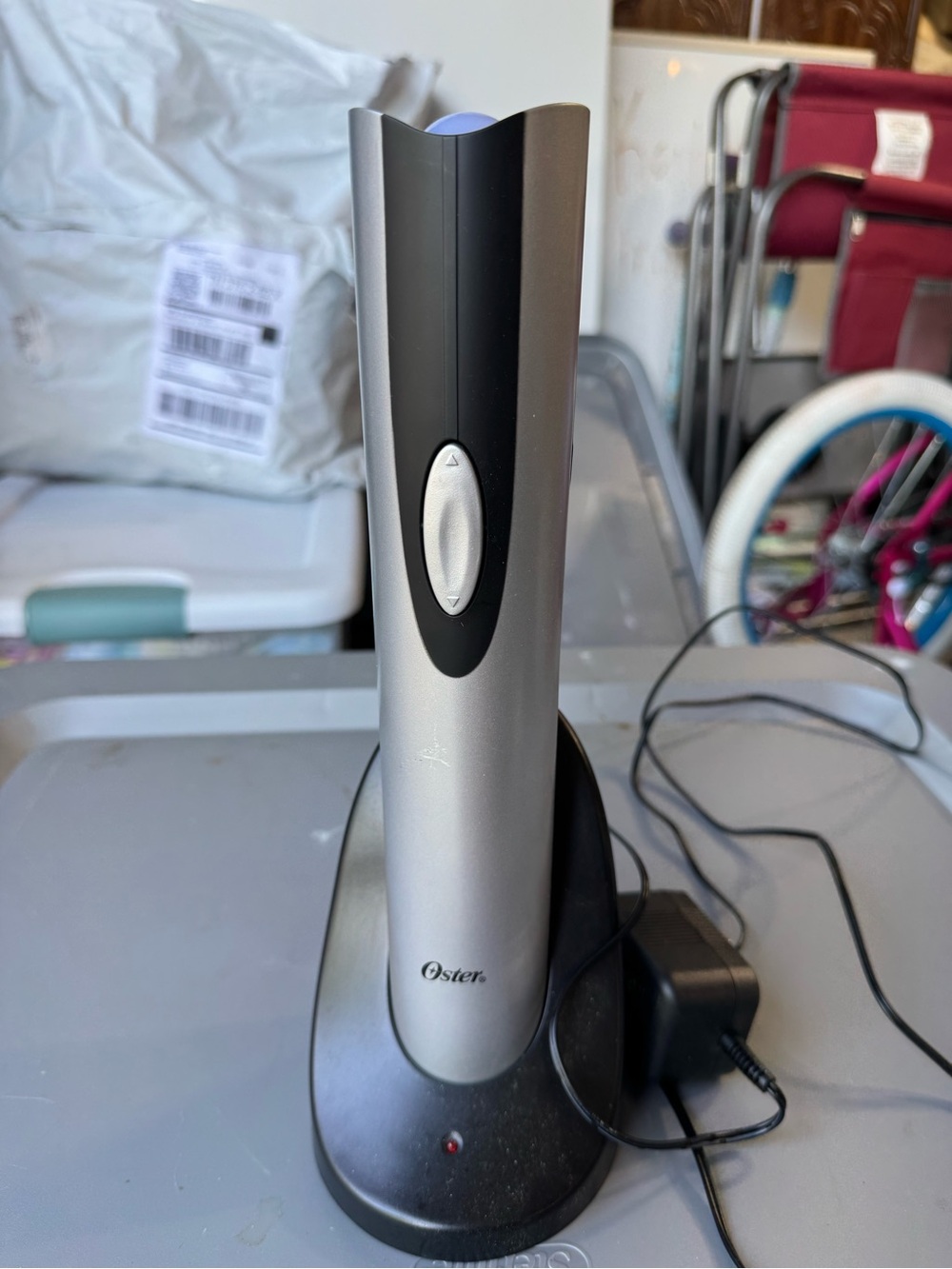 Oster Silver and Black Cordless Electric Wine Opener with Charging Base